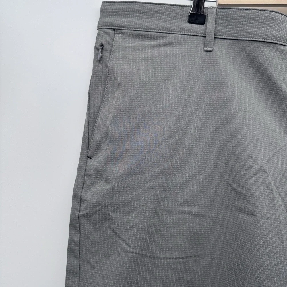 Tommy Bahama Mens Short 42 Fog Grey Island Zone Golf Stretch NWT